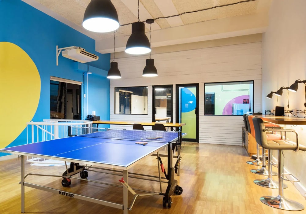 چیدمان اصولی اتاق پرسنل در شرکت‌ها و ادارات | با راهکارهای تخصصی پالاز موکت