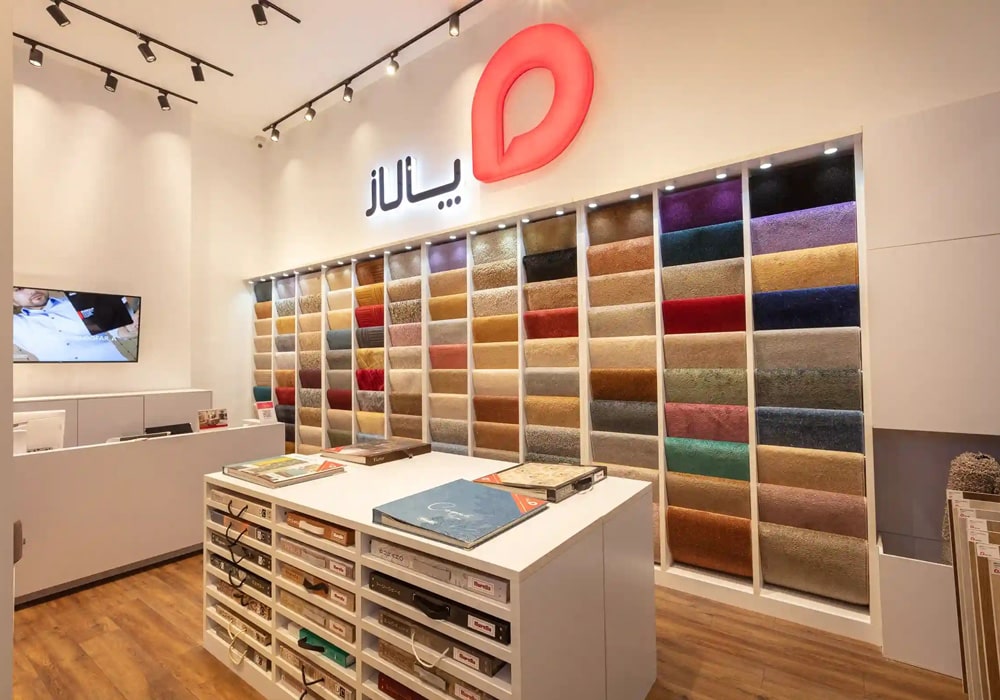 چیدمان فضاهای تجاری و فروش | طراحی حرفه‌ای با موکت‌های تخصصی پالاز موکت